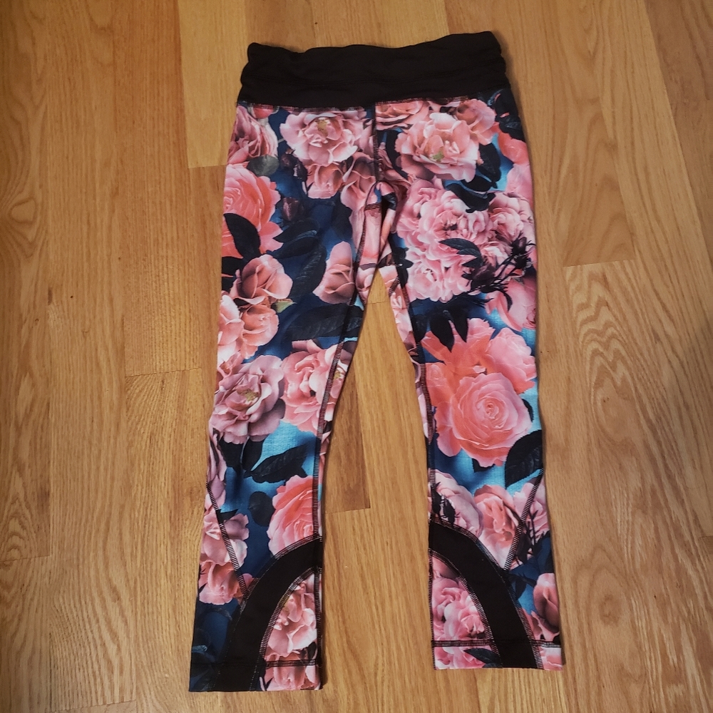 Lululemon crop pants